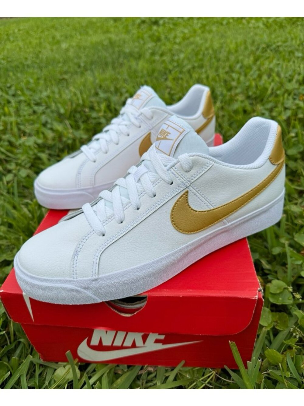 10 WOMEN'S NIKE COURT ROYALE AC LOW AO2810-109 WHITE GOLD SNEAKERS